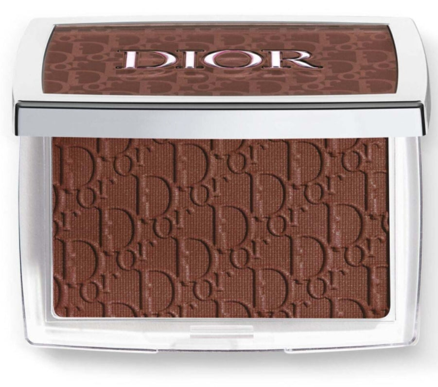 Les Blushs et les Bronzers
Dior Backstage Rosy Glow
Blush couleur activée par le pH