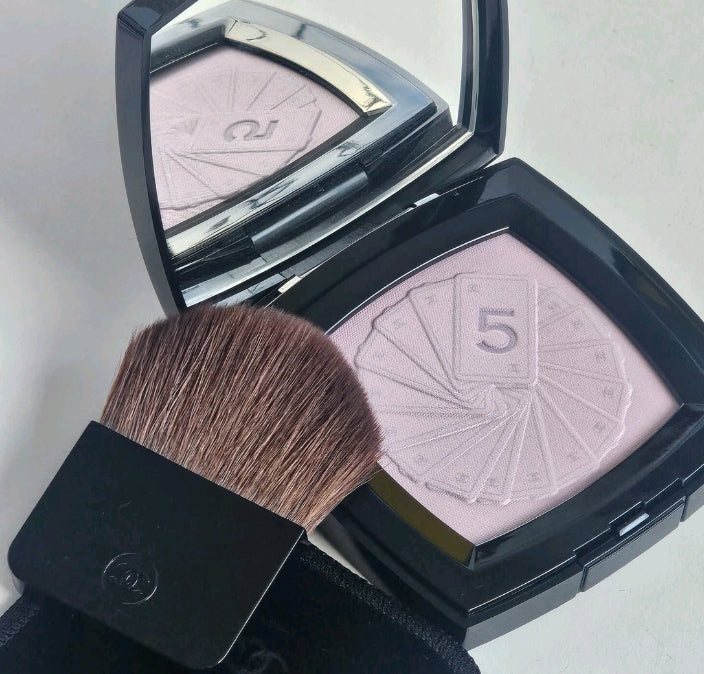 CHANEL Tarot Collection – Blush Lumière Édition Limitée – Teinte Lavande Mystique