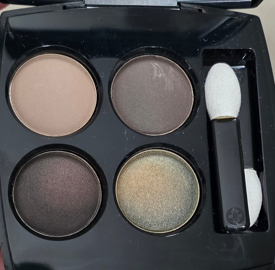 CHANEL Les 4 Ombres – Palette de 4 Ombres à Paupières Haute Couture – Teintes Variées