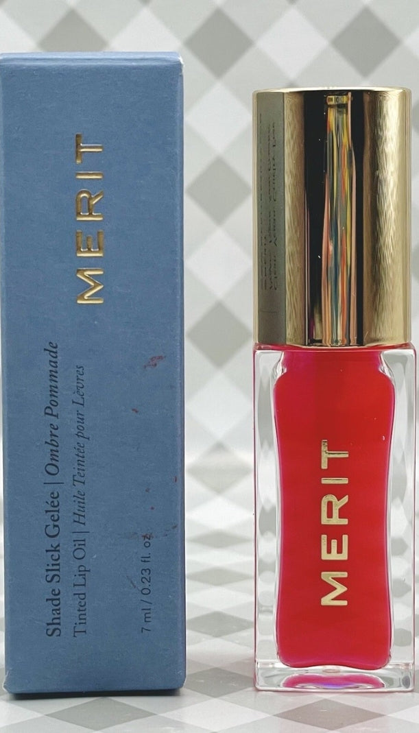 Huile à lèvres teintée Merit Beauty Shade Slick Maraschino-sherr red