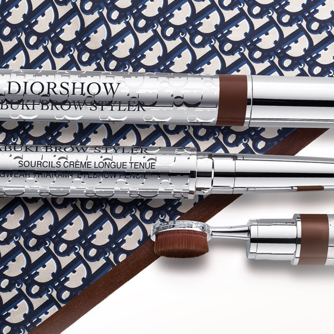 DIORSHOW KABUKI BROW STYLER DIOR 03 BROWN – SOURCILS PARFAITS LONGUE TENUE